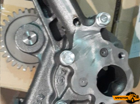 Насос масляный ISUZU  L210-0061B, L210-0061B, 1-13100-286-0/1-13100-294-0/1131002860/1131002940  10PE1  TBK