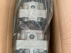 Гидравлический насос 44083-60420   Kawasaki Loader Pumps диаметр корпуса 71/49.5/50 мм. 3 секции